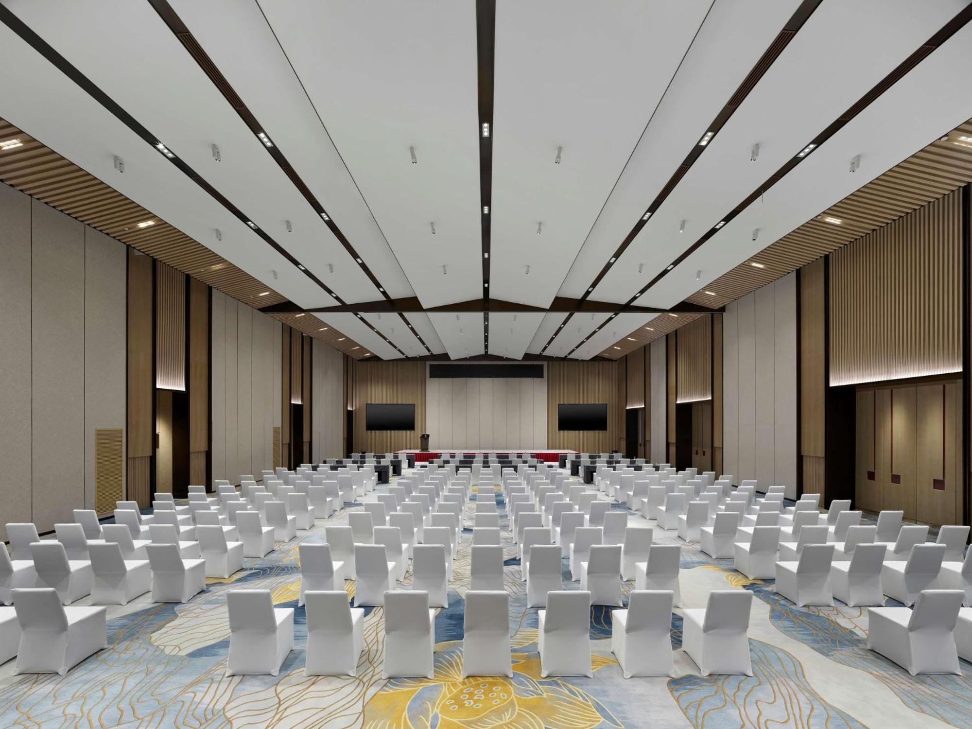Doubletree By Hilton Beijing Badaling Hotel Yanqing Exterior photo
