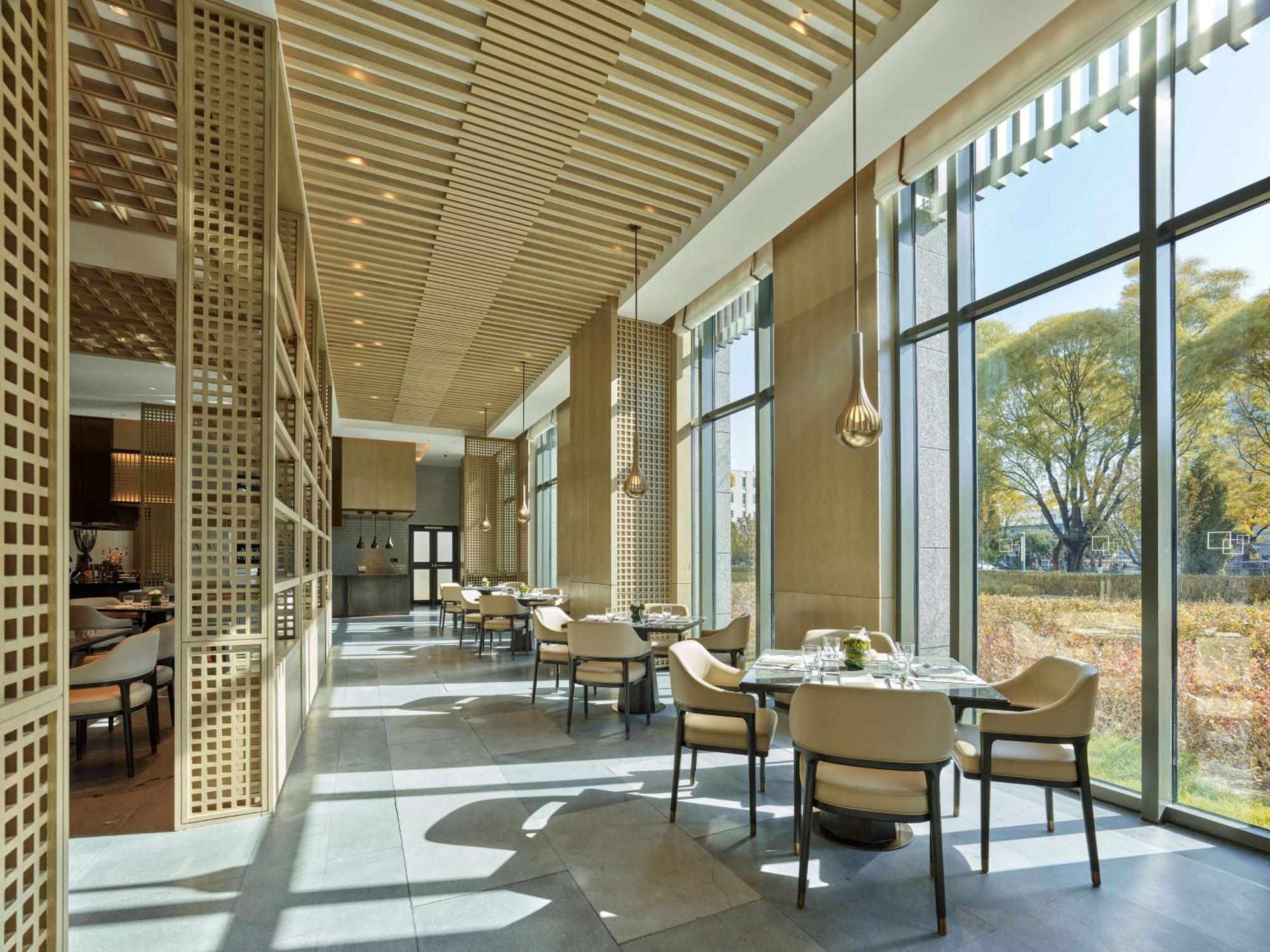 Doubletree By Hilton Beijing Badaling Hotel Yanqing Exterior photo